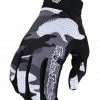 Troy Lee Designs Troy Lee Designs Troy Lee Youth Air Formula Camo Gloves